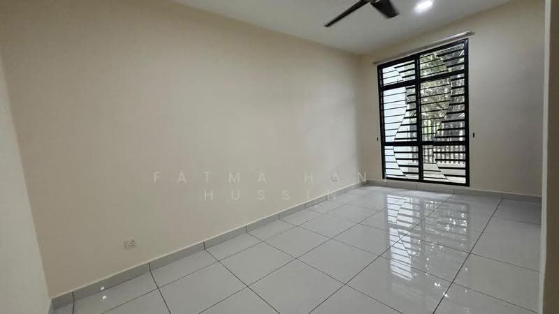 3-storey Terraced House for Sale in Laman Glenmarie (Shah Alam) - Fatma Hani Hussin - Interior - PropertyGuru.com.my