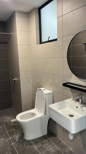 Kondominium untuk Disewa di The Jalil (Bayu Jalil) - Kendra Kam - Bathroom - PropertyGuru.com.my