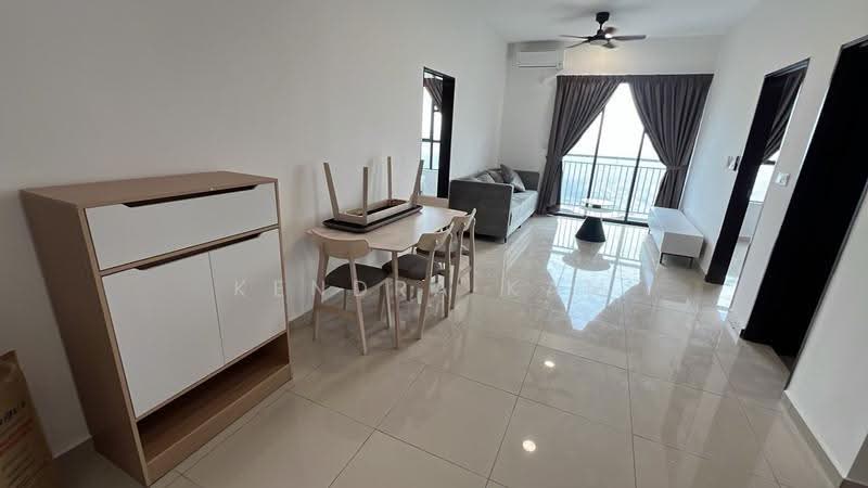 Kondominium untuk Disewa di The Jalil (Bayu Jalil) - Kendra Kam - Living Room - PropertyGuru.com.my