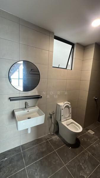 Kondominium untuk Disewa di The Jalil (Bayu Jalil) - Kendra Kam - Bathroom - PropertyGuru.com.my