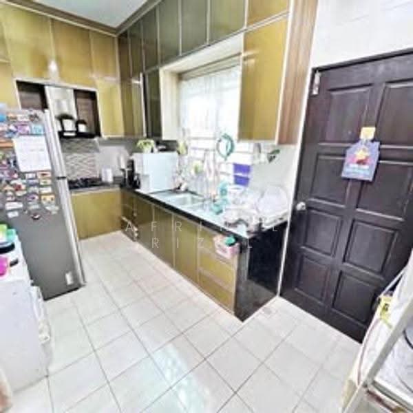 Rumah Teres 2-Tingkat untuk Dijual di Kajang (Selangor) - Afrinal Rizal - Kitchen - PropertyGuru.com.my