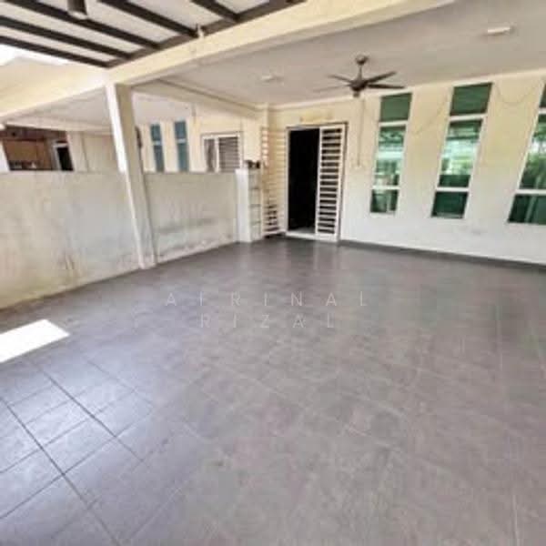 Rumah Teres 2-Tingkat untuk Dijual di Kajang (Selangor) - Afrinal Rizal - Exterior - PropertyGuru.com.my