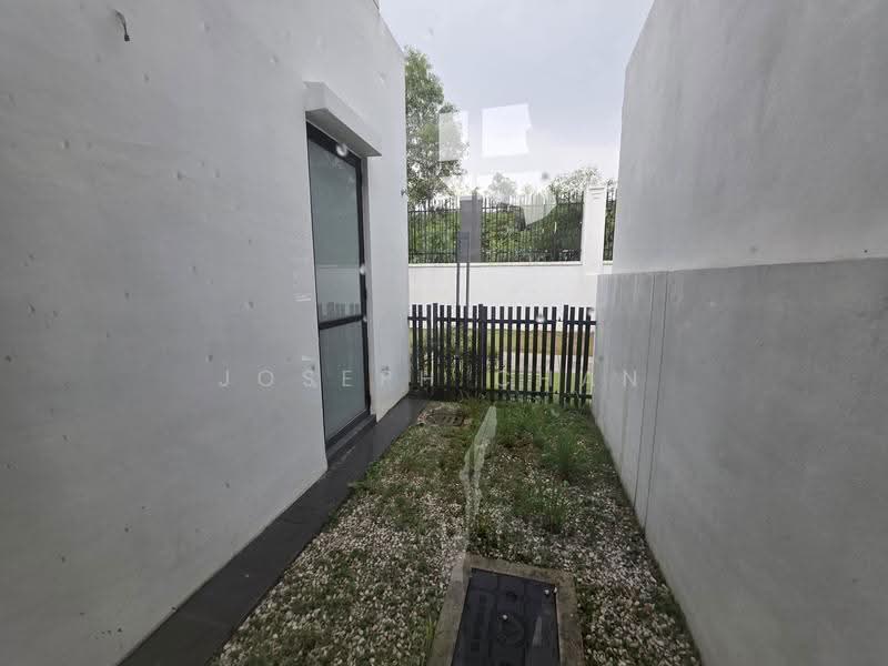 Semi-Detached House for Sale in Setia Alam (Selangor) - Joseph Chan - Exterior - PropertyGuru.com.my