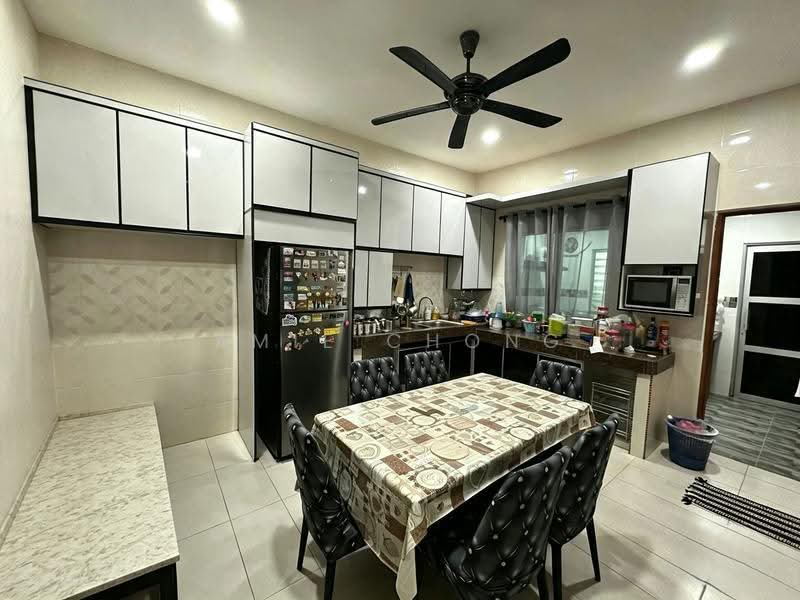 Cluster House for Sale in Chemor (Perak) - Amie Chong - Kitchen - PropertyGuru.com.my