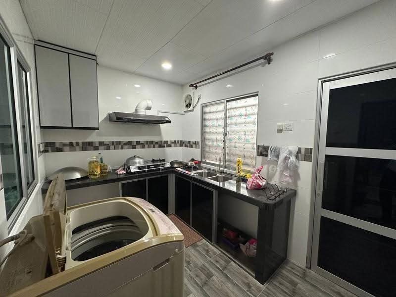 Cluster House for Sale in Chemor (Perak) - Amie Chong - Kitchen - PropertyGuru.com.my
