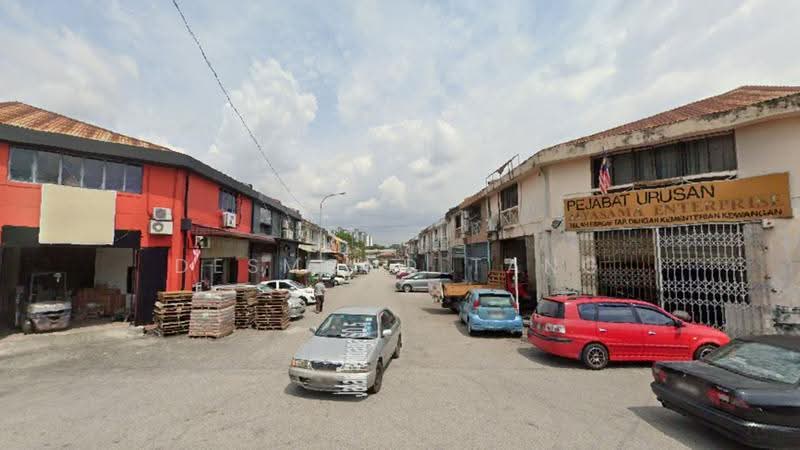 Factory for Rent in Bandar Sri Damansara (Selangor) - Desmond Tang - Exterior - PropertyGuru.com.my