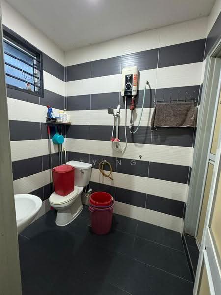 Cluster House for Rent in Bandar Jaya Putra (Johor Bahru) - TY Ng - Bathroom - PropertyGuru.com.my