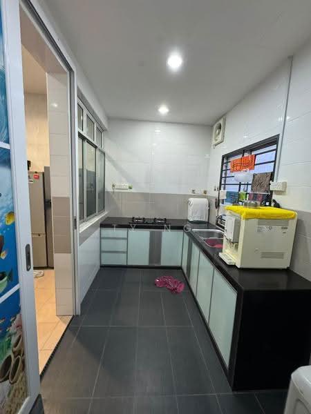 Cluster House for Rent in Bandar Jaya Putra (Johor Bahru) - TY Ng - Kitchen - PropertyGuru.com.my