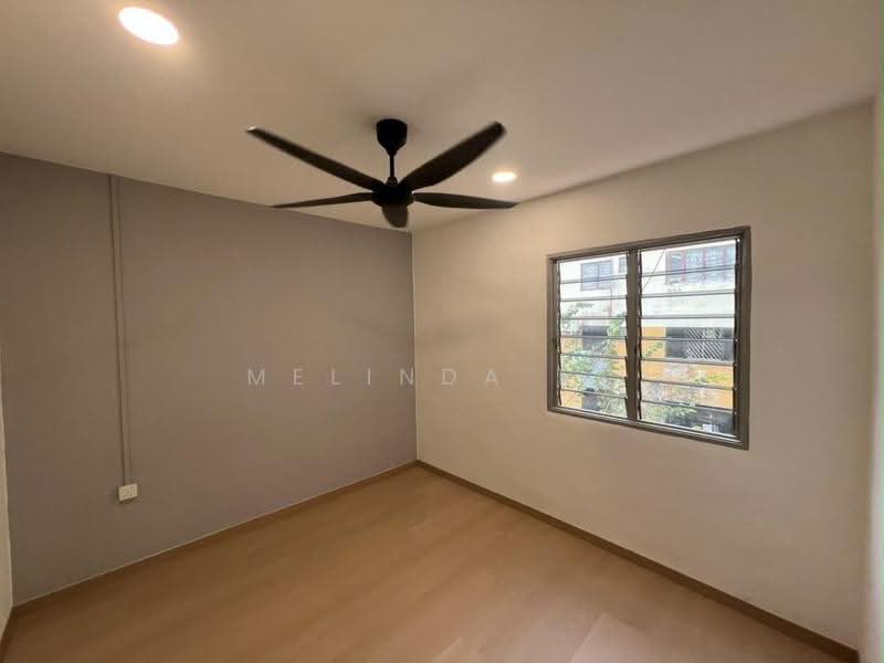 Flat for Sale at Bandar Selesa Jaya - Melinda Ee - Bedroom - PropertyGuru.com.my