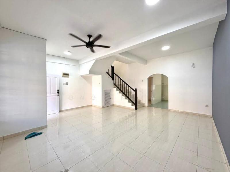 2-storey Terraced House for Sale in Taman Bukit Dahlia (Pasir Gudang) - Hong En Yap - Living Room - PropertyGuru.com.my