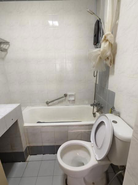 Pangsapuri untuk Disewa di Mahkota Hotel Melaka - Angie Ng - Bathroom - PropertyGuru.com.my