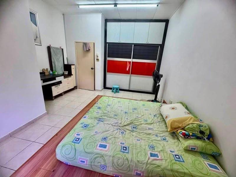 2-storey Terraced House for Sale in Taman Impian Skudai (Johor Bahru) - Esther Ang - Bedroom - PropertyGuru.com.my