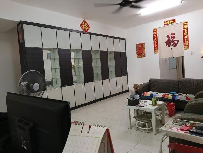 2-storey Terraced House for Sale in Taman Impian Skudai (Johor Bahru) - Esther Ang - Living Room - PropertyGuru.com.my