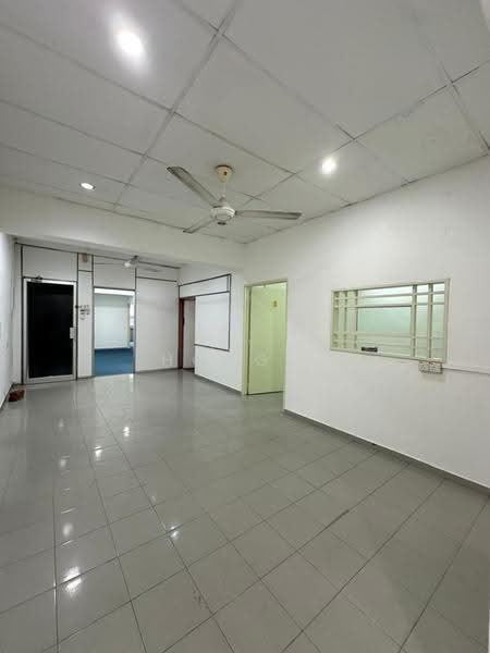 Kedai untuk Disewa di Sungai Dua (Penang) - Hong . - Interior - PropertyGuru.com.my