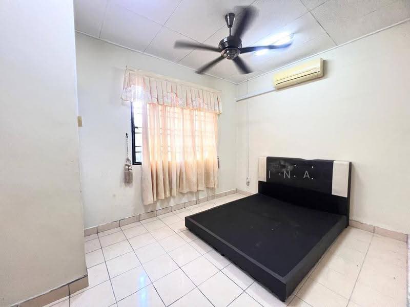 Rumah Teres 2-Tingkat untuk Dijual di Bandar Tasik Kesuma (Beranang) - Intan Sharina - PropertyGuru.com.my