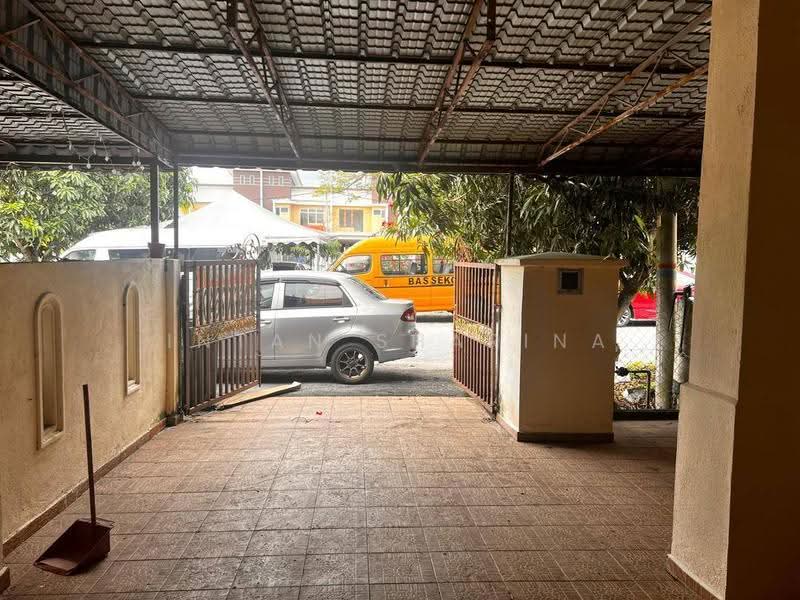 Rumah Teres 2-Tingkat untuk Dijual di Bandar Tasik Kesuma (Beranang) - Intan Sharina - PropertyGuru.com.my