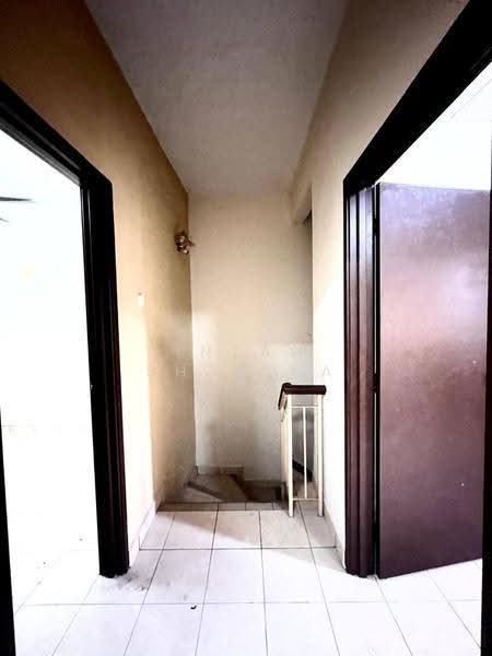 Rumah Teres 2-Tingkat untuk Dijual di Bandar Tasik Kesuma (Beranang) - Intan Sharina - Corridor - PropertyGuru.com.my