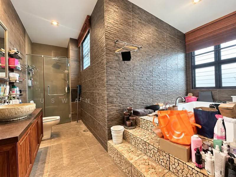 Rumah Kluster untuk Dijual di Batu 9 (Cheras) - Uswani Mazuwan - Bathroom - PropertyGuru.com.my