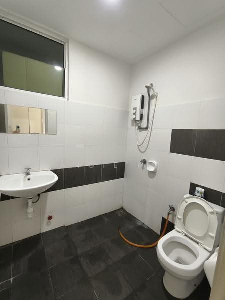 Kondominium untuk Disewa di Kenanga Residence - Angie Ng - Bathroom - PropertyGuru.com.my