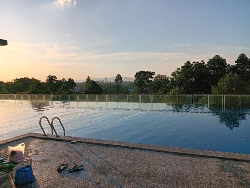 Kediaman Servis untuk Disewa di The Sky Executive Suites - Jesserine Neo - Pool - PropertyGuru.com.my