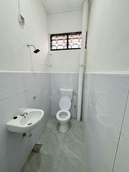 Semi-Detached House for Rent in Taman Pelangi (Johor Bahru) - Brandon Khor - PropertyGuru.com.my