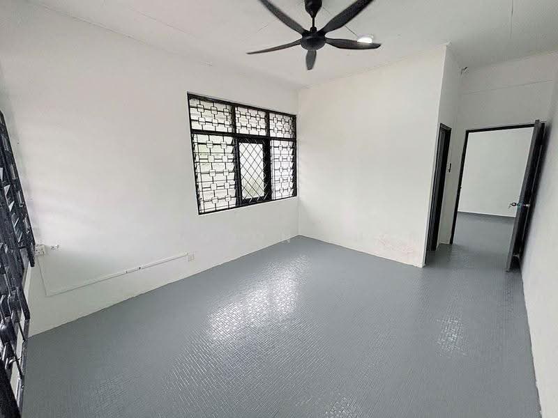 Semi-Detached House for Rent in Taman Pelangi (Johor Bahru) - Brandon Khor - PropertyGuru.com.my