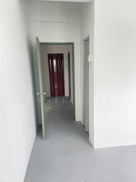 Apartment for Rent at Kemuning Aman - Michelle Lee - Corridor - PropertyGuru.com.my