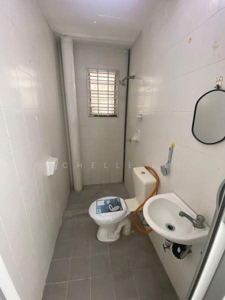 Apartment for Rent at Kemuning Aman - Michelle Lee - Bathroom - PropertyGuru.com.my