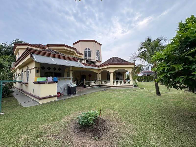 Bungalow House for Sale in Sultan Abdul Aziz Shah Golf & Country Club (Shah Alam) - Hafiz Yaacob - Exterior - PropertyGuru.com.my