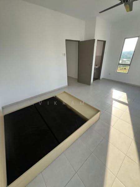 3-storey Terraced House for Rent in Taman Kundang Jaya (Rawang) - Vikram . - Bedroom - PropertyGuru.com.my