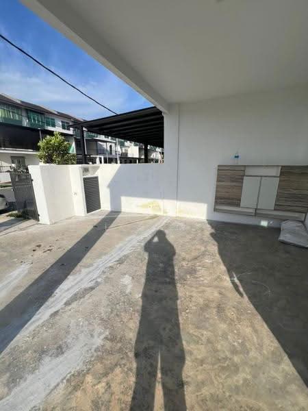 3-storey Terraced House for Rent in Taman Kundang Jaya (Rawang) - Vikram . - Exterior - PropertyGuru.com.my