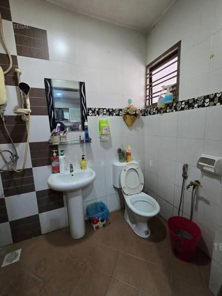 Terraced House for Sale in Bandar Puteri Klang (Klang) - Alex Lee - Bathroom - PropertyGuru.com.my