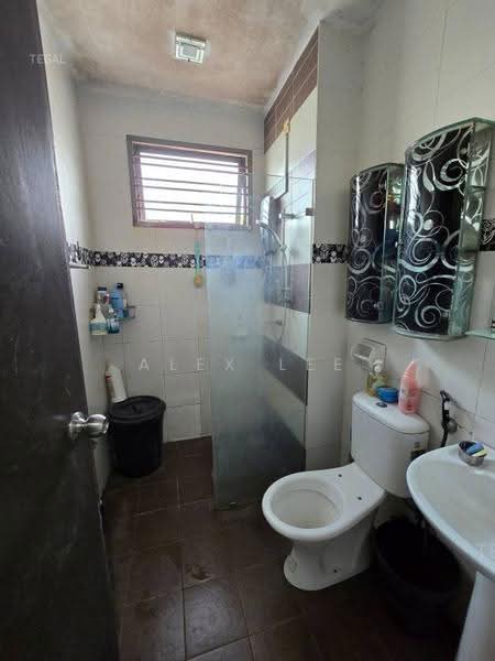 Terraced House for Sale in Bandar Puteri Klang (Klang) - Alex Lee - Bathroom - PropertyGuru.com.my