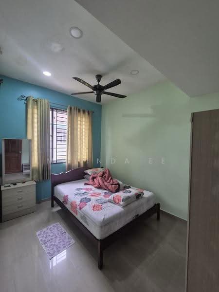Rumah Teres 2-Tingkat untuk Dijual di Taman Anggerik (Tampoi) - Melinda Ee - Bedroom - PropertyGuru.com.my