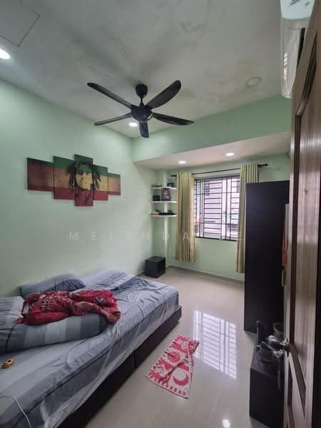 Rumah Teres 2-Tingkat untuk Dijual di Taman Anggerik (Tampoi) - Melinda Ee - Bedroom - PropertyGuru.com.my