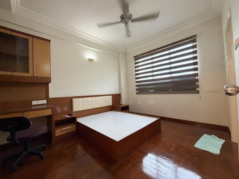 Condominium for Sale at Marina Bay Condominium - Wee Liem - Bedroom - PropertyGuru.com.my