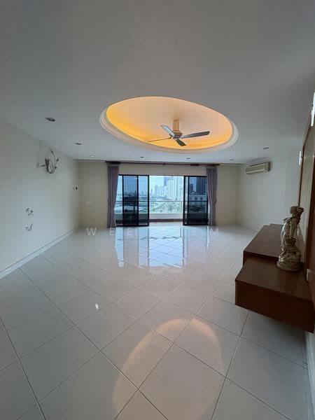 Condominium for Sale at Marina Bay Condominium - Wee Liem - Living Room - PropertyGuru.com.my