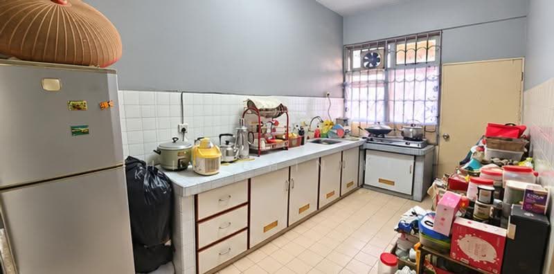 Townhouse for Sale in Taman Bukit Teratai (Ampang) - Thim Chin Kit - Kitchen - PropertyGuru.com.my