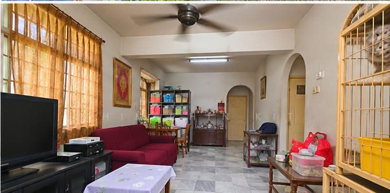 Townhouse for Sale in Taman Bukit Teratai (Ampang) - Thim Chin Kit - Living Room - PropertyGuru.com.my