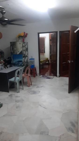 Pangsapuri untuk Dijual di Desa Pandan Elena Block F Apartment - MAN CHOW - Living Room - PropertyGuru.com.my