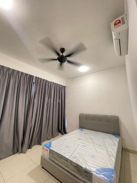Kondominium untuk Dijual di The Parque Residences - Fiona Lee - Bedroom - PropertyGuru.com.my