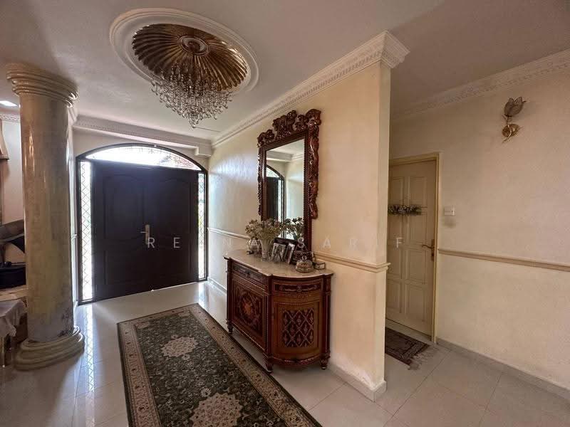 Bungalow House for Sale in Bungalow 2 Storey Tadisma Shah Alam (Shah Alam) - Reena Sarif - Entrance - PropertyGuru.com.my