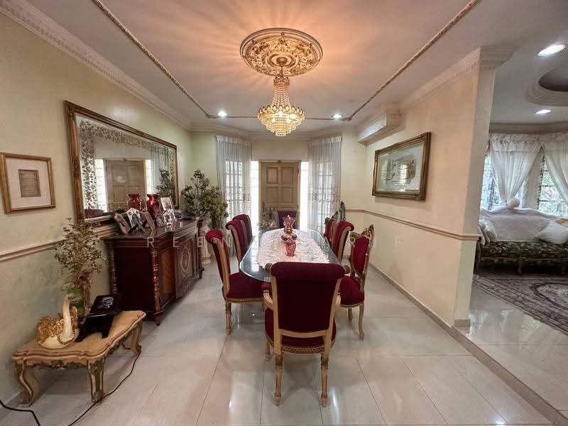 Bungalow House for Sale in Bungalow 2 Storey Tadisma Shah Alam (Shah Alam) - Reena Sarif - Dining Room - PropertyGuru.com.my