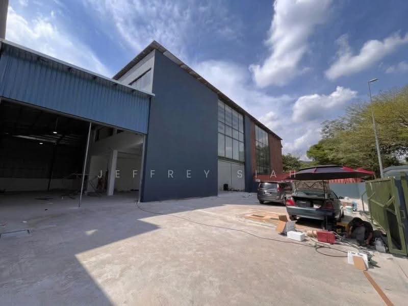 Semi-D Factory for Rent in Taman Subang Perdana (Seksyen U5) (Sungai Buloh) - Jeffrey Siah - Exterior - PropertyGuru.com.my