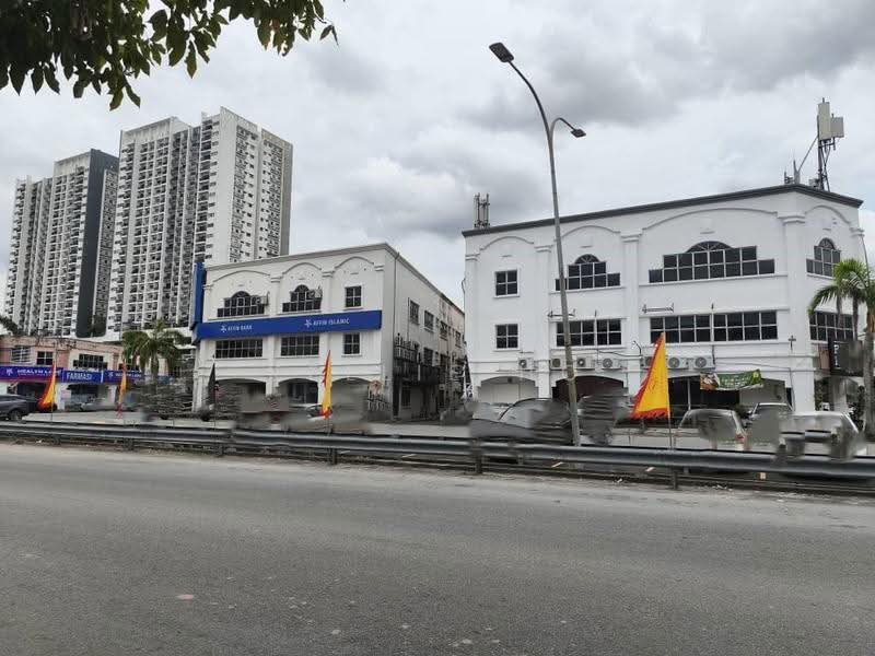 Shop for Rent in Pusat Perdagangan Seri Kembangan (Seri Kembangan) - Kellie Ho - Exterior - PropertyGuru.com.my