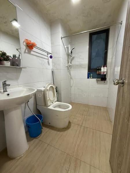 Kediaman Servis untuk Disewa di Country Garden Central Park - Enoch Liong - Bathroom - PropertyGuru.com.my