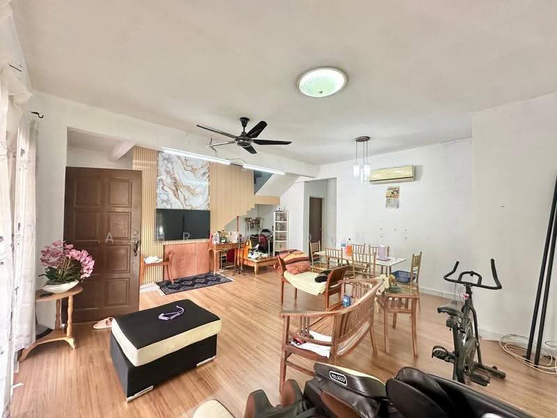Rumah Teres 2-Tingkat untuk Dijual di Kota Emerald (Rawang) - Ashraff Daniel - Living Room - PropertyGuru.com.my