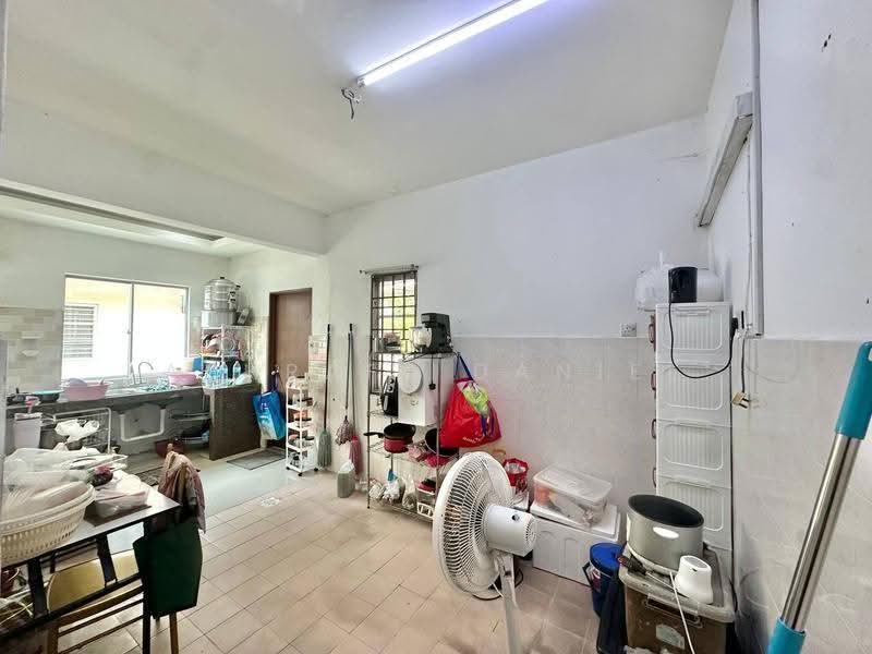 Rumah Teres 2-Tingkat untuk Dijual di Kota Emerald (Rawang) - Ashraff Daniel - Kitchen - PropertyGuru.com.my