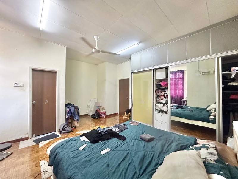 Rumah Teres 2-Tingkat untuk Dijual di Kota Emerald (Rawang) - Ashraff Daniel - Bedroom - PropertyGuru.com.my