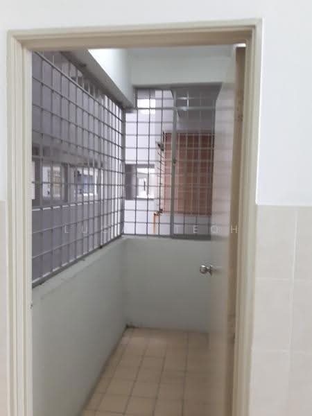 Condominium for Sale at Pearl Avenue - Lucas Teoh - Corridor - PropertyGuru.com.my